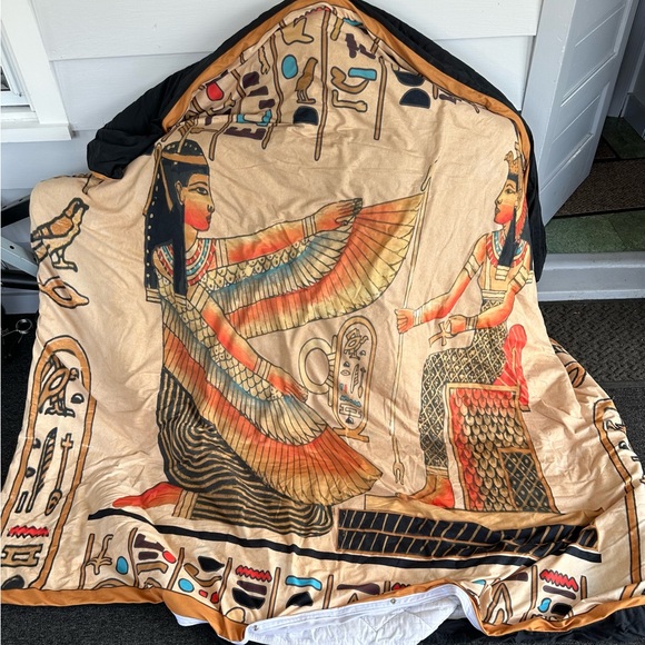 Duvet Cover - Queen size, Egyptian design - Picture 1 of 4